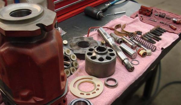 Reparación de equipos hidráulicos - TCS Reparación de equipos hidráulicos - TCS